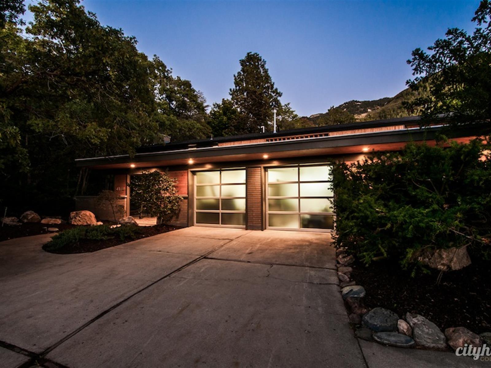 Olympus Cove cityhomeCOLLECTIVE